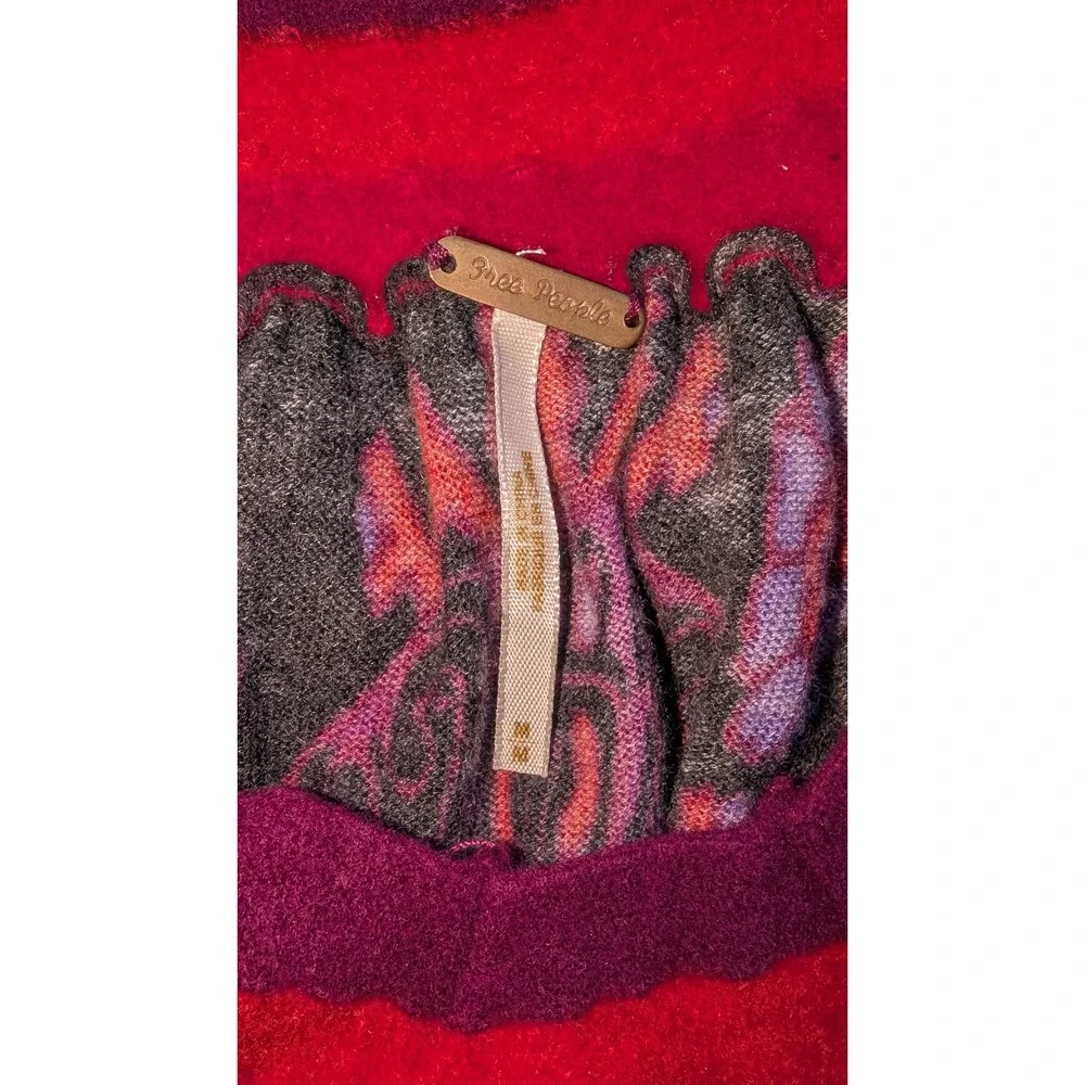 Free People Wool Cashmere Paisley V-Neck Tunic Sweater Purple Red Medium